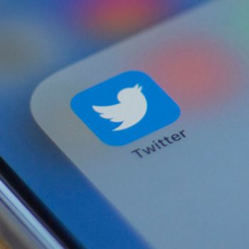 Twitter разрешит сотрудникам работать из дома “вечно”