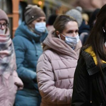 В Европе запрещают тканевые и простые одноразовые маски