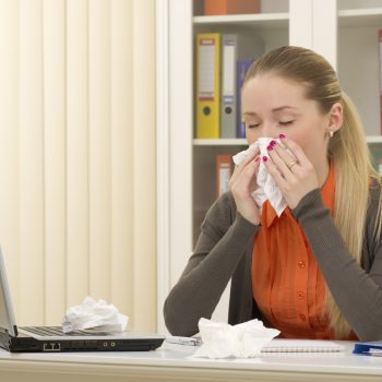Работников с аллергией могут отправить на удаленку
