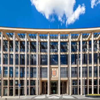 Петербургский офисный рынок: ставка на реконструкцию