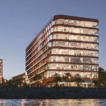 Офис на воде: стекло и эффект фонаря