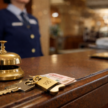 Чекин без паспорта и возврат без споров